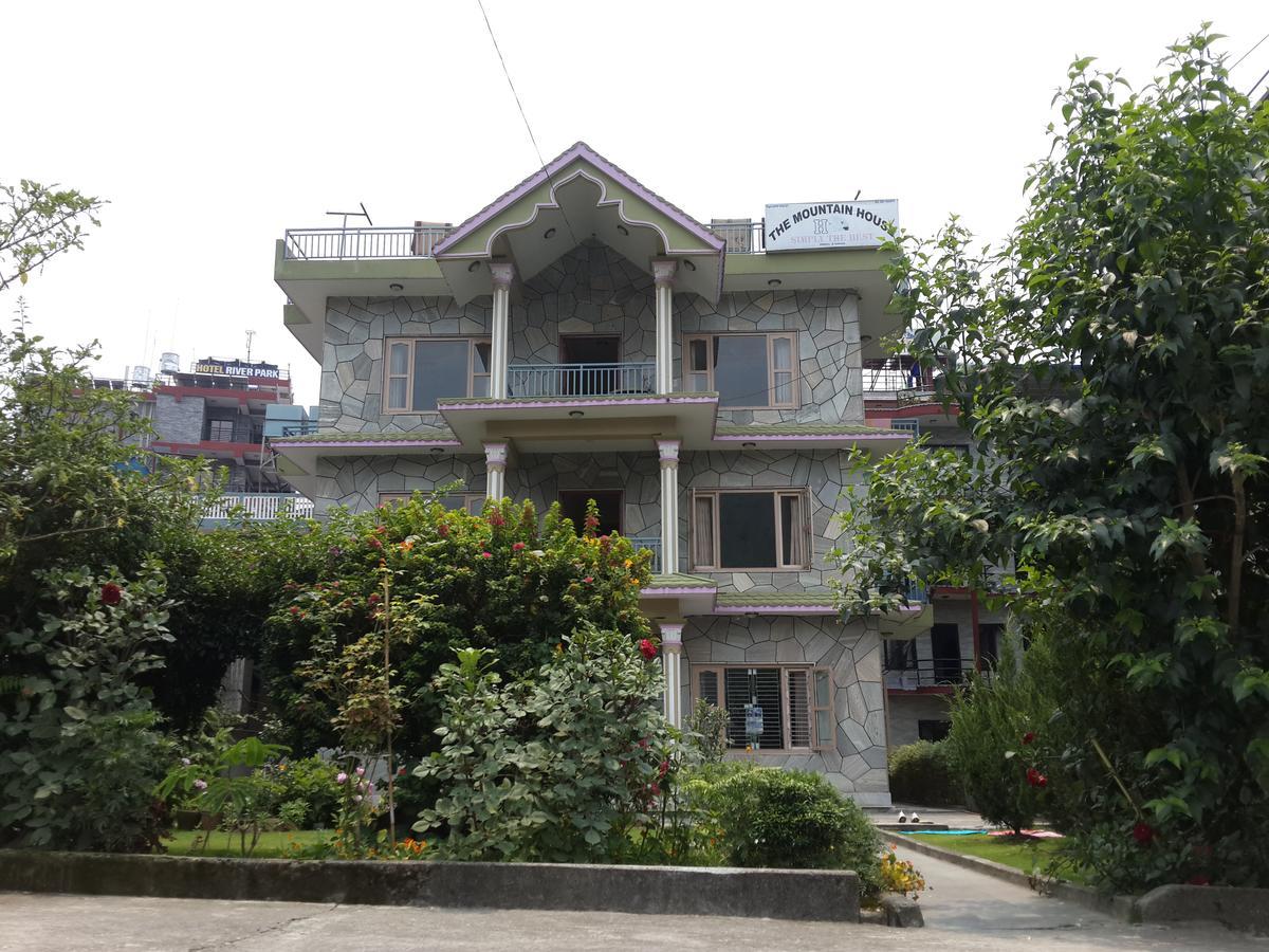 The Mountain House Hotel Pokhara Exterior photo